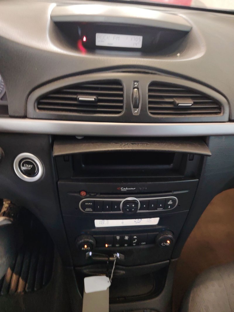 Renault Laguna 1.9 dCi Confort Dynamique 2005, foto 11