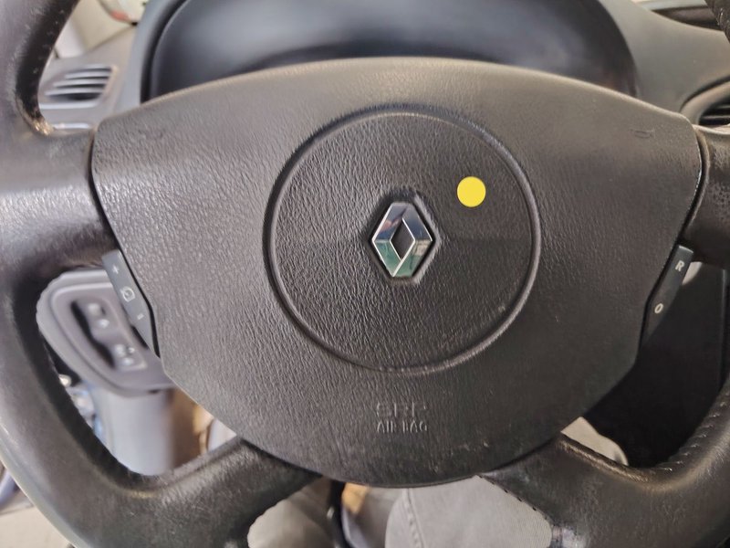 Renault Laguna 1.9 dCi Confort Dynamique 2005, foto 12