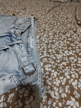 Jeans Bershka con tasconi