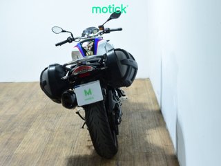 BMW F 800 R (A) (2 MALETAS) (AKRAPOVIC HOMOLOGADO)