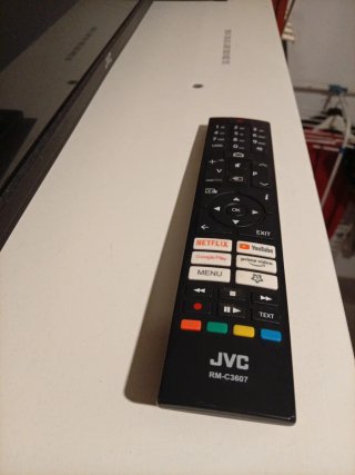 TV JVC Negra