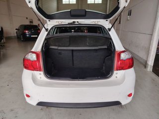 Toyota Auris 2011