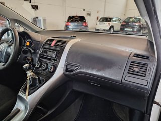 Toyota Auris 2011
