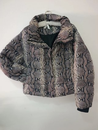 Chaqueta Plumas Estampado Serpiente Finas