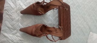 Zapatos y bolso fiesta marrón