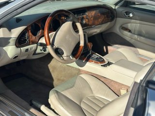 Jaguar XK8 1999 4.0 V8