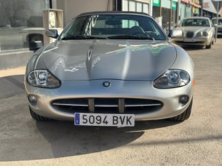 Jaguar XK8 1999 4.0 V8