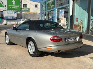 Jaguar XK8 1999 4.0 V8