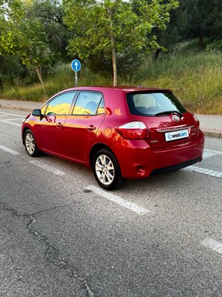 Toyota Auris 2012