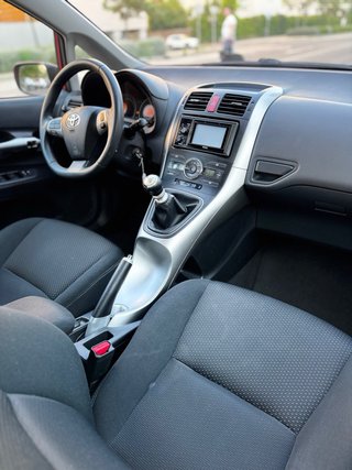 Toyota Auris 2012