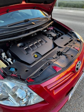 Toyota Auris 2012