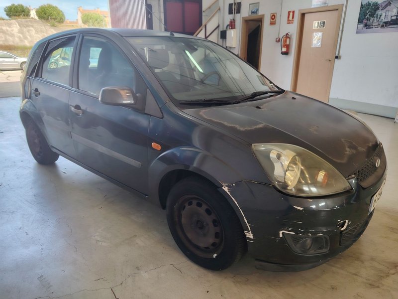 Ford Fiesta 2007, foto 3