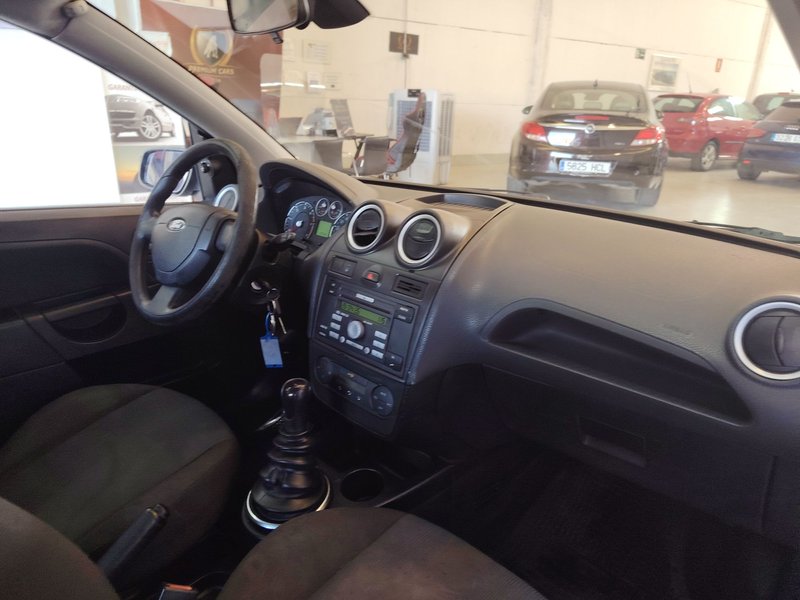 Ford Fiesta 2007, foto 9