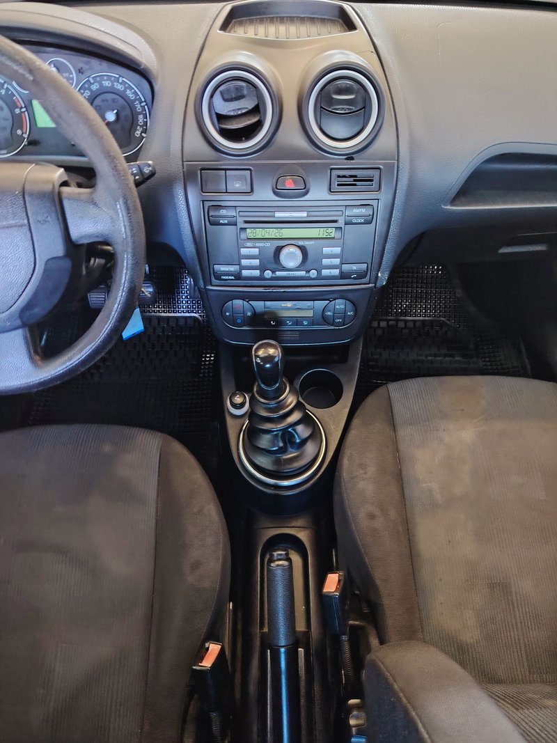 Ford Fiesta 2007, foto 11