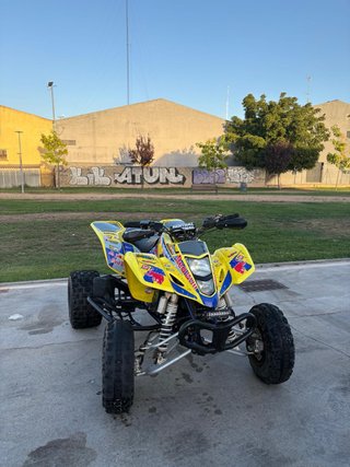 Suzuki LTZ 400
