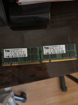 Memorias RAM 8, 2 y 1GB