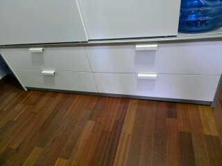 Armario con Puertas Correderas y Cajones
