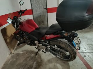 Moto Honda CBF Roja