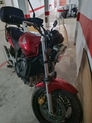 Moto Honda CBF Roja