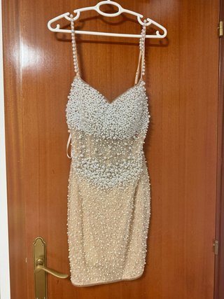 Vestido de Fiesta con Perlas