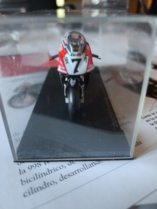 Ducati 998R Pierfrancesco Chili 2002 + Fascículo