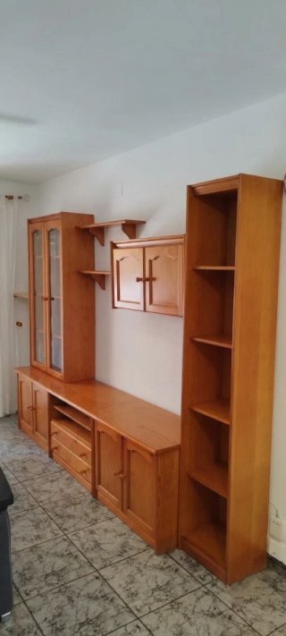 Muebles Comedor Pino + mueble rinconero con mesa