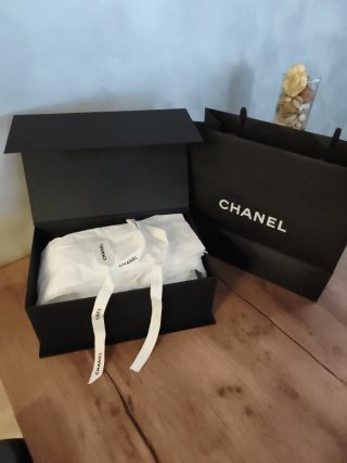 Caja y Bolsa Chanel