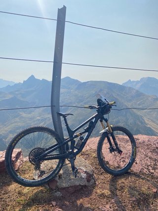 Canyon Spectral CF7 - Mejorada (Öhlins, FOX 36)