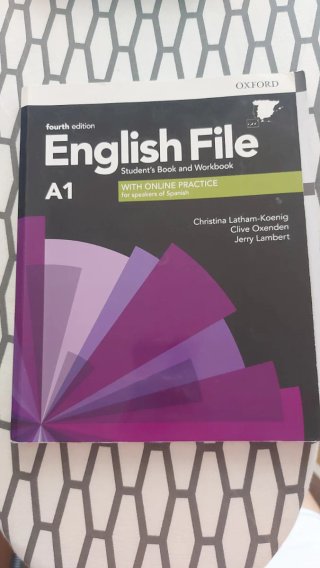 Libro de alumno English File A1