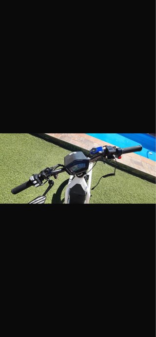 Moto Eléctrica UBCO 2X2