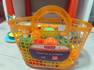 Cocinita de juguete Ikea y complementos para juego