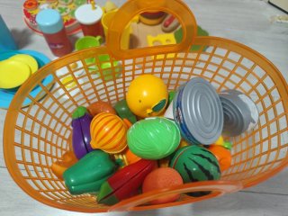 Cocinita de juguete Ikea y complementos para juego