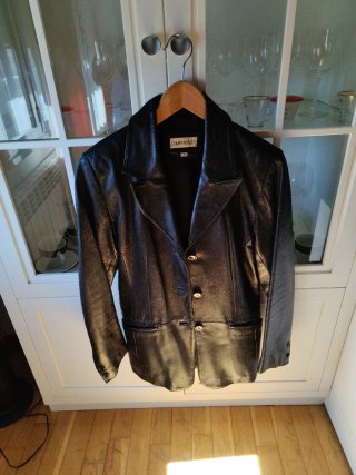 Americana de Piel Negra Cumpanny&Co