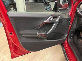 Peugeot 2008 Allure 1.2 PureTech 110 S&S
