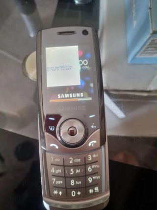 Telefono Samsung Argento u700