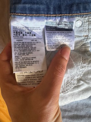 Levi's Shorts Vaqueros Desgastados Talla W26