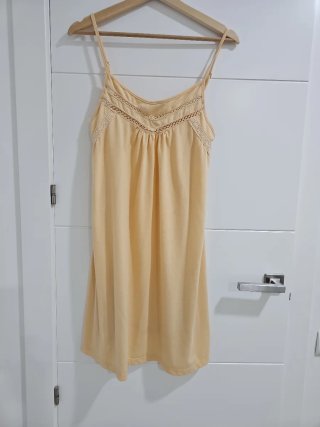 Vestido de playa beige