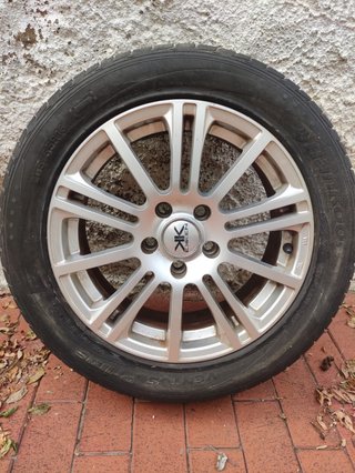 Llanta 205/55R16 EXKEN