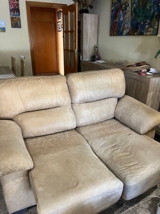 2 SOFAS