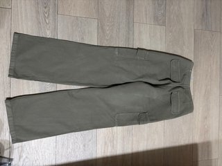 Pantalón Vaquero Caqui Zara