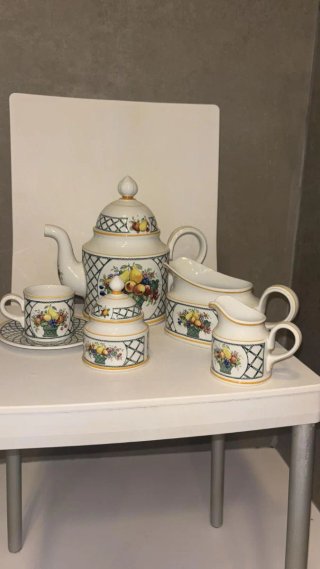 Vajilla Villeroy & Boch con Motivo Frutal