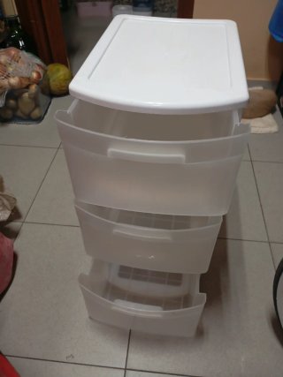 Cajonera de plástico blanca