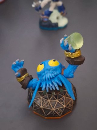 Skylanders Giants Figura de Acción, Pop fizz.