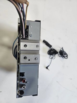 Radio JVC KD-T702BT USB Bluetooth