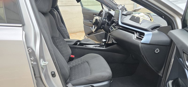 Toyota C-HR 125H Advance Plus 2020, foto 10