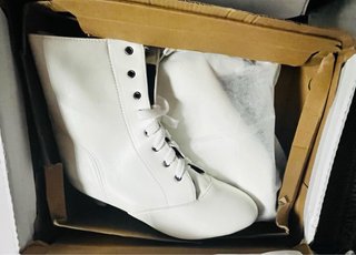 Botines Victorianos Blancos Retro