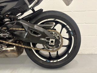 YAMAHA YZF1000