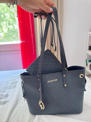 Bolso Michael Kors azul con monedero