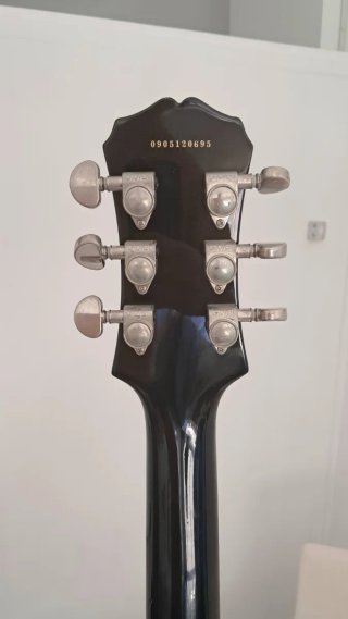 Guitarra eléctrica Epiphone Les Paul + Estuche