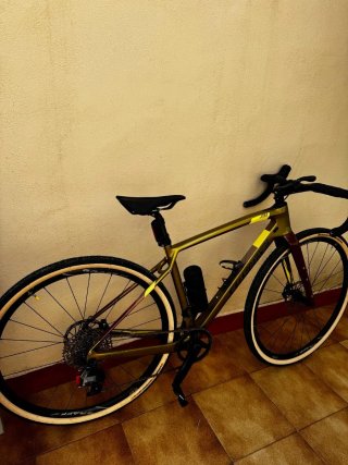 Bicicleta Gravel Wilier Jena